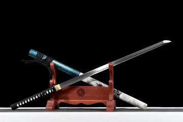 The Shurasutoreto Handmade Ninjato Clay Tempered T10 Steel